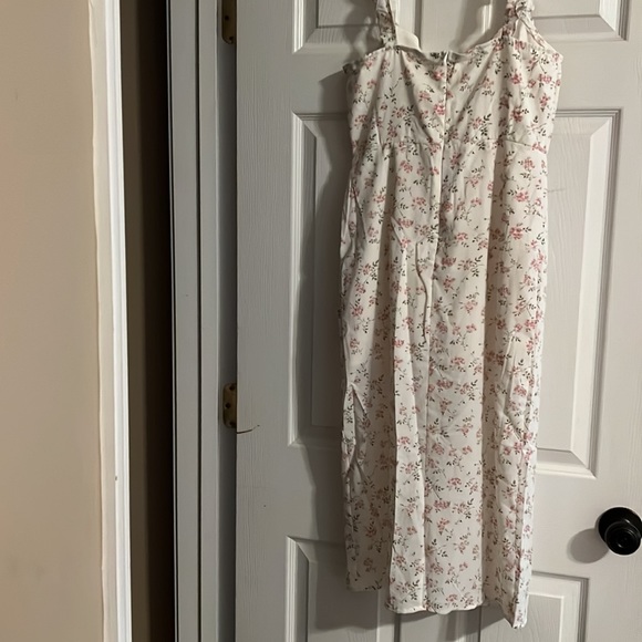 FLORAL RUFFLE STRAP DRESS - Picture 11 of 11